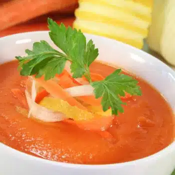 Healthy and Delicious Fennel Carrot Soup With Parsley Granish